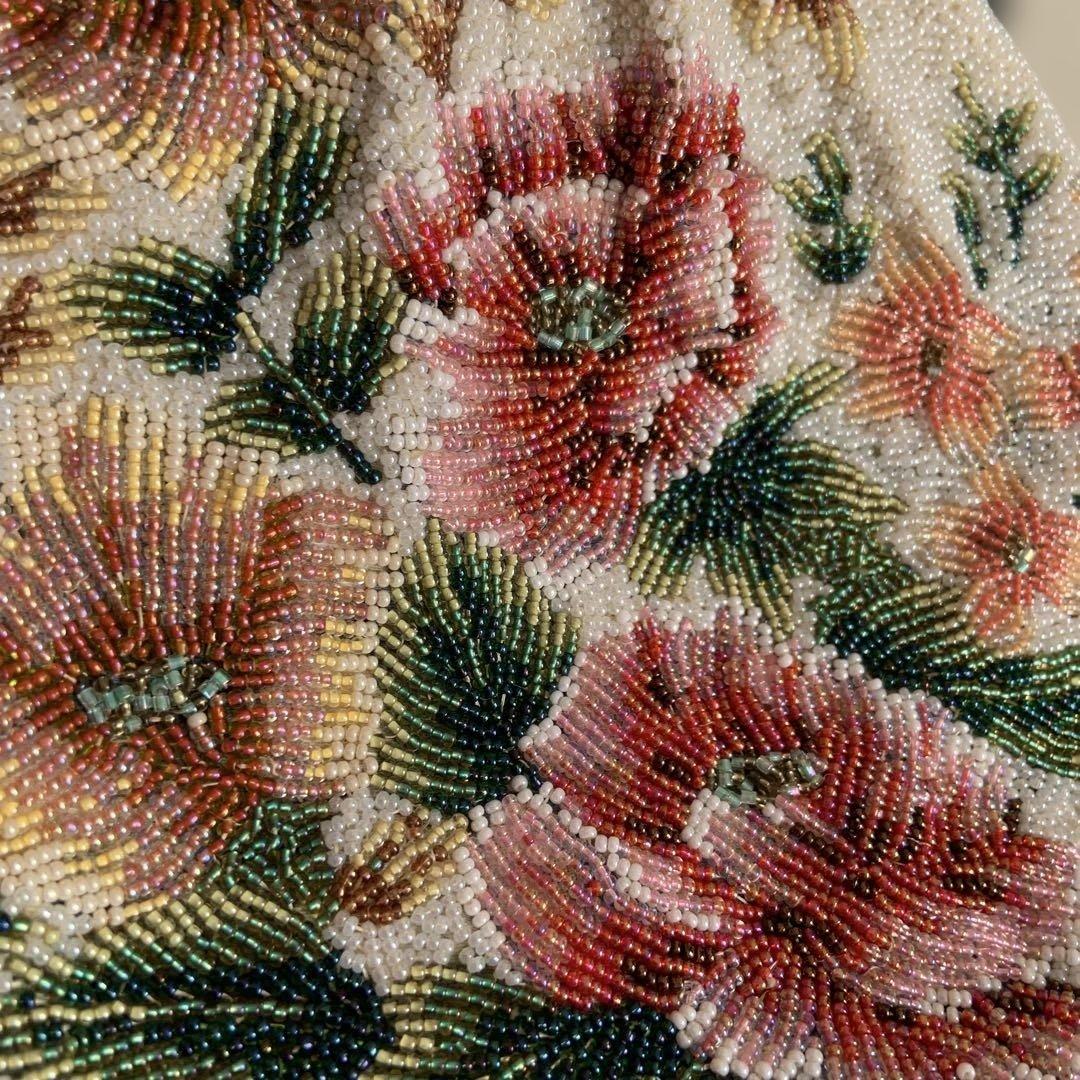ビーズ　バッグ　手刺繍