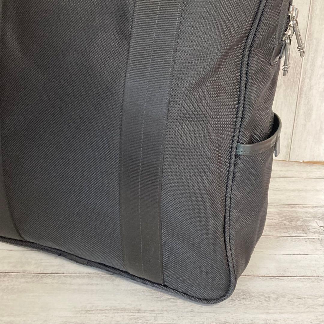 TUMI トゥミ　トートバッグ ショルダーバッグ　PCタブレットケース付き