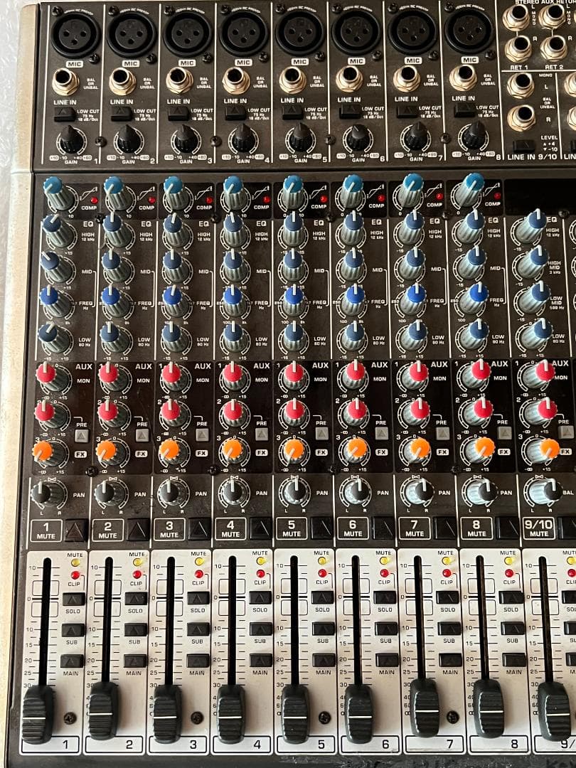 BEHRINGER XENYX X2222USB ミキサー