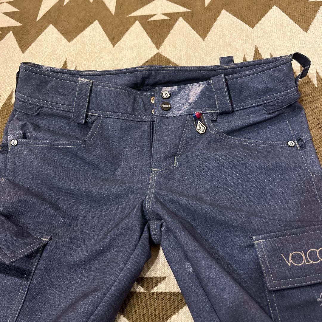VOLCOMウェア上下セットSサイズ　パンツ×2本＋ベルト
