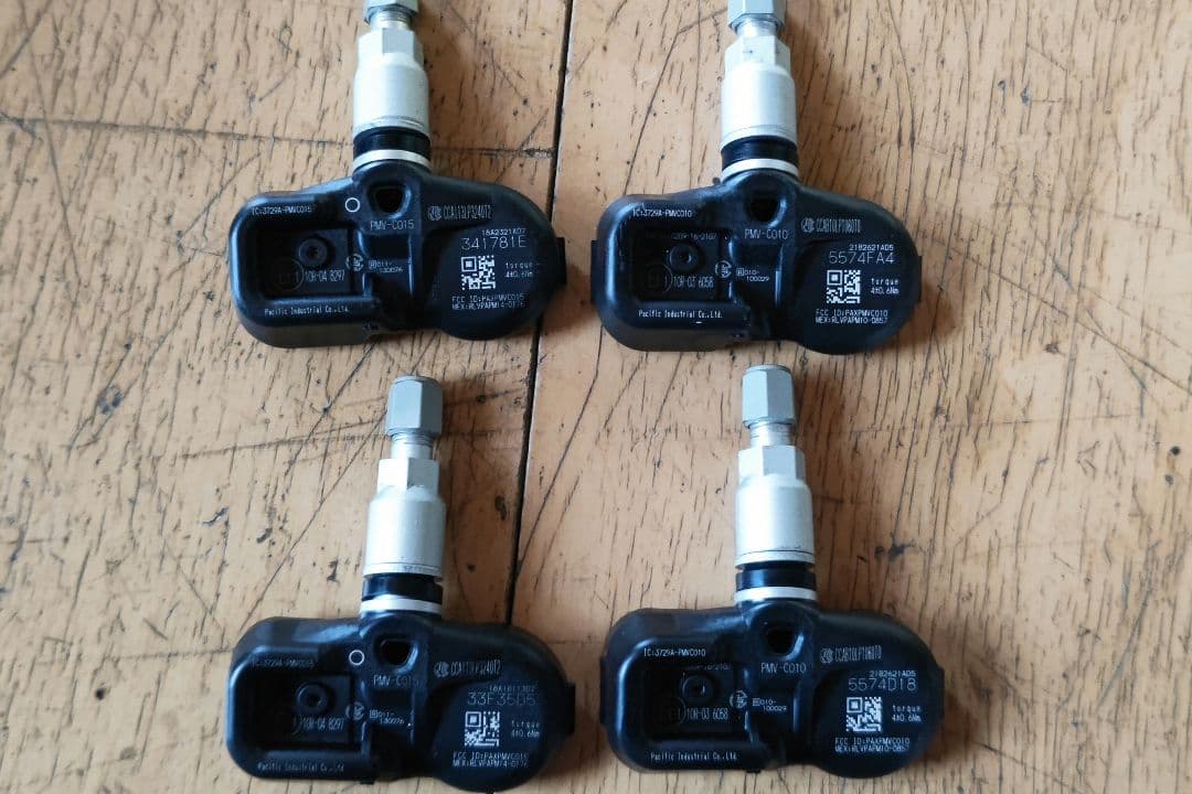 レクサス　空気圧センサー　TPMS　中古　8個（2台分）　RX NX