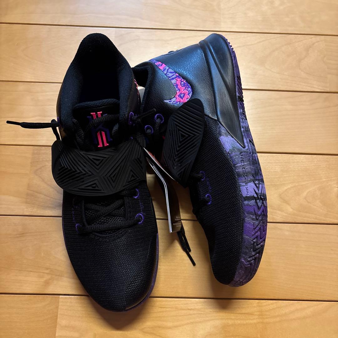NIKE カイリーフライトップ