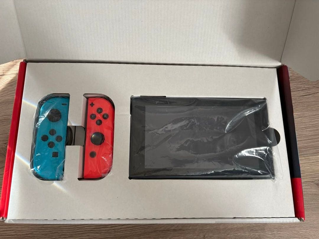 【動作確認&初期化済み】やや訳ありNintendo Switch 箱付属品付き