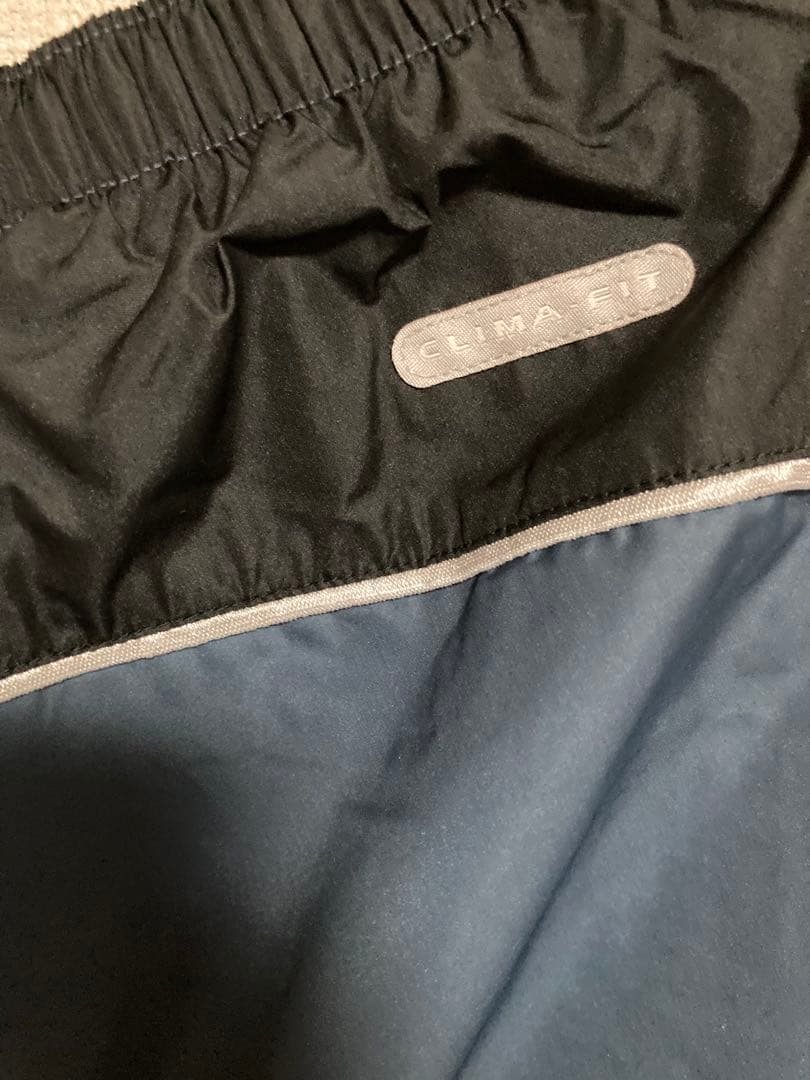 NIKE ナイロンパンツ　Lサイズ 未使用品
