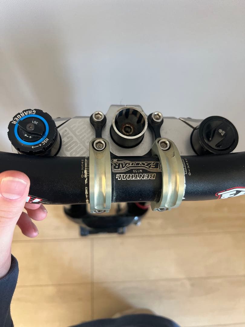 ROCK SHOX BOXXER & RENTHALハンドル、ステム