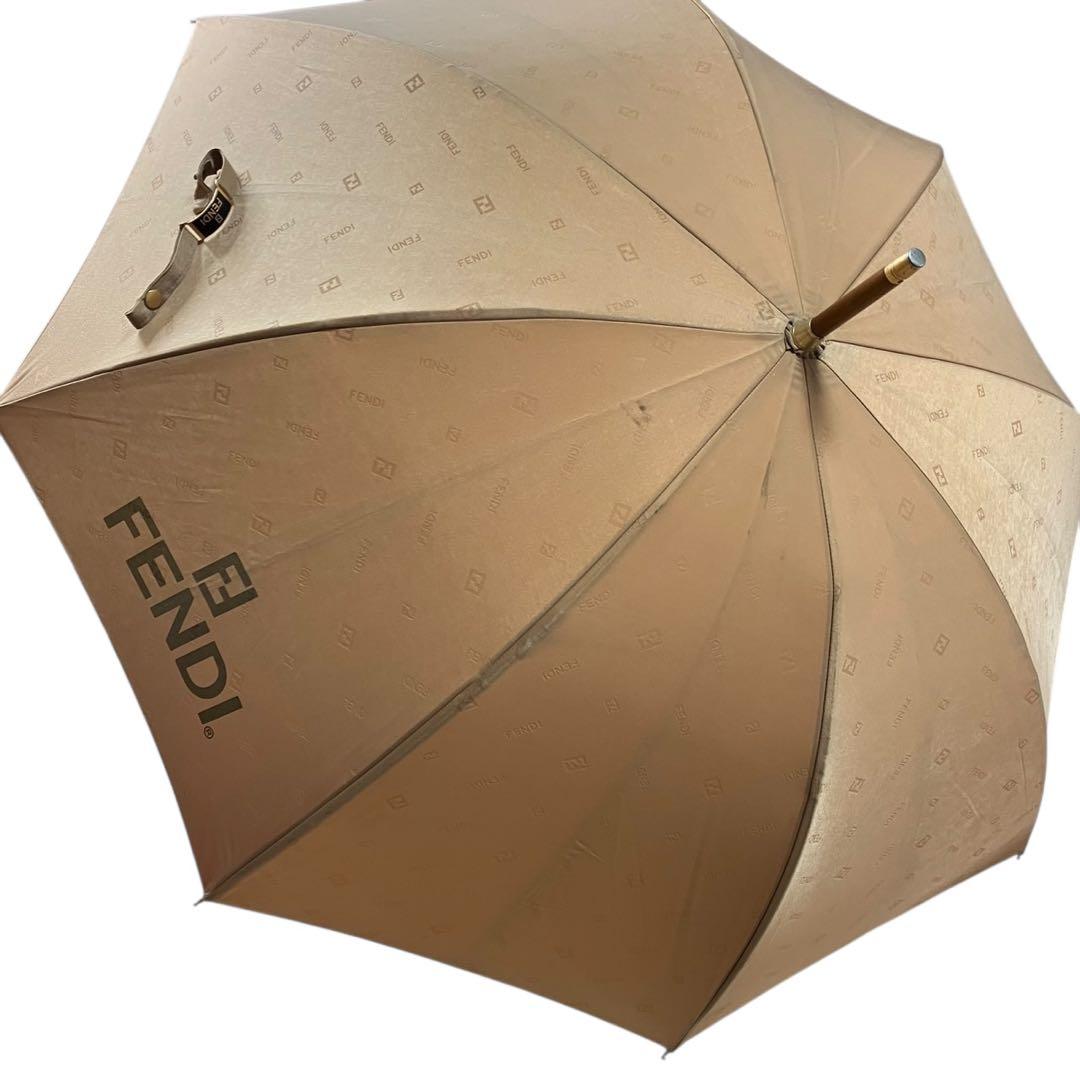 FENDI フェンディ 傘 長傘 雨　ライングッズ　ズッカ柄　デカロゴ 手開き式
