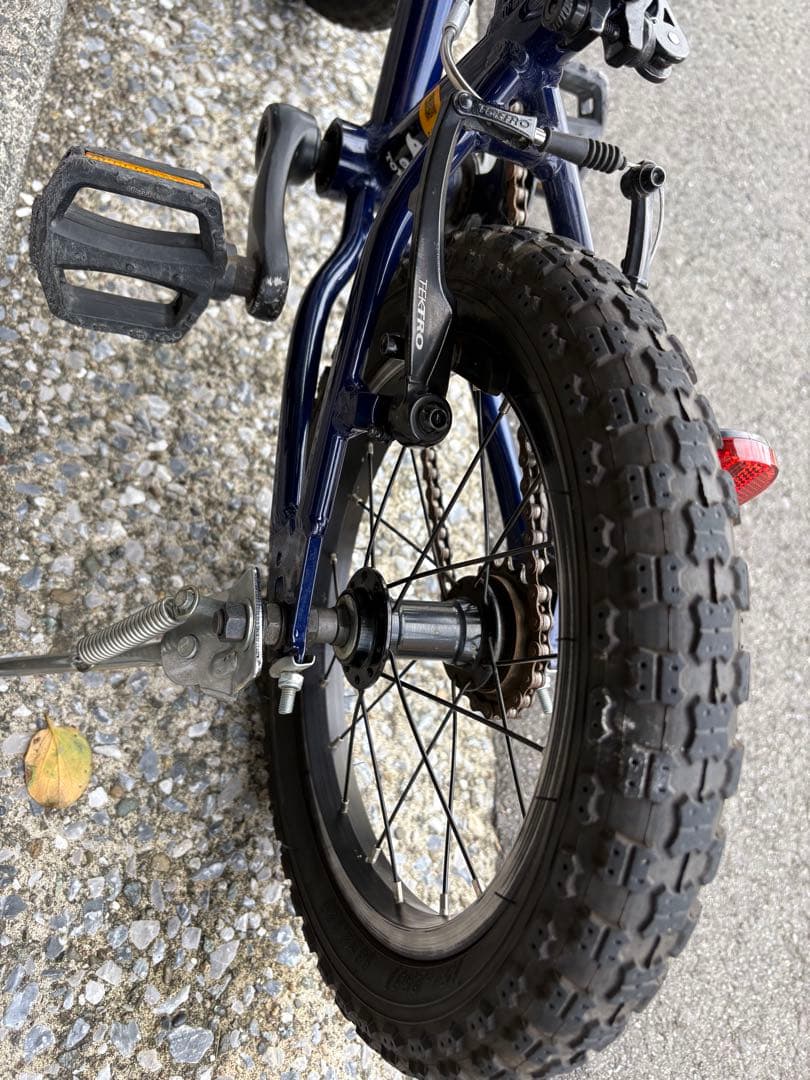 専用です ヨツバサイクル　キッズ自転車 ネイビー/ホワイト