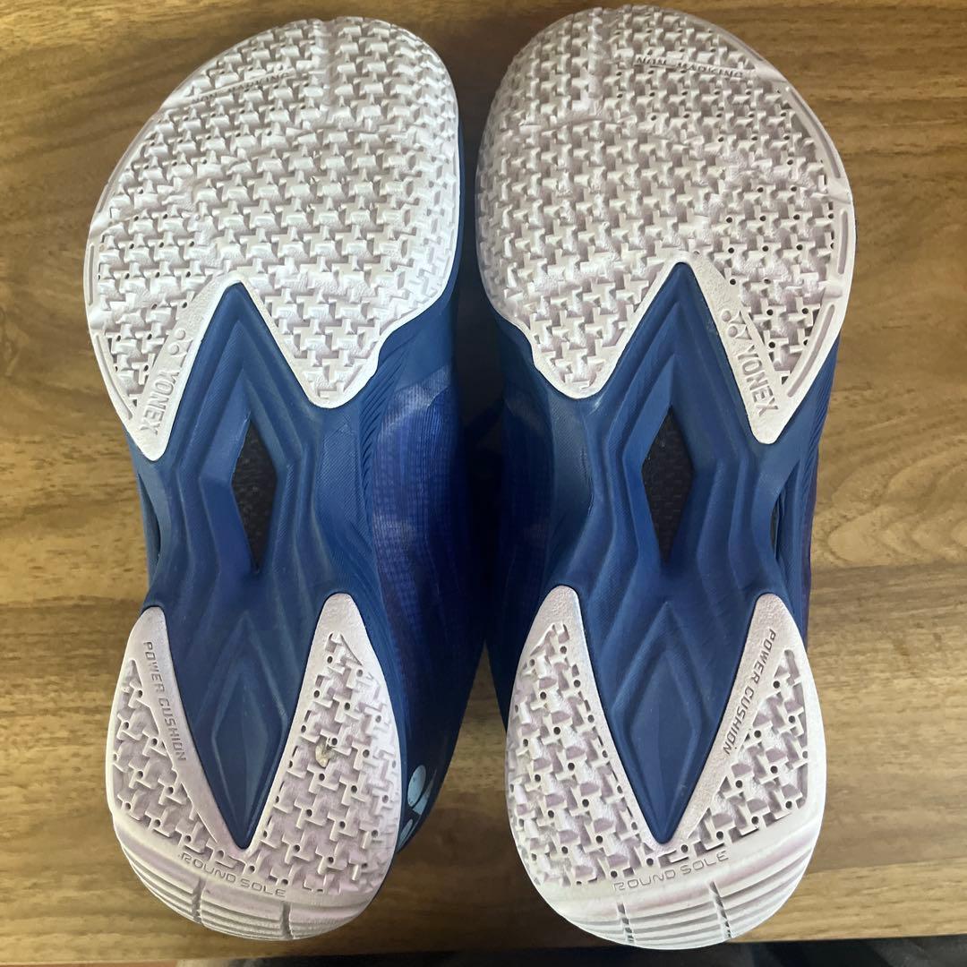 YONEX バドミントンシューズ 25.5
