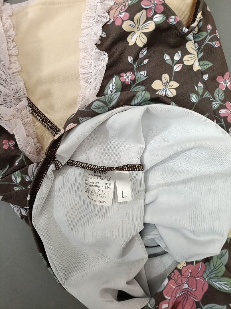 stina　スティナ　Lサイズ　タイプJ　フリル　花柄　中古美品