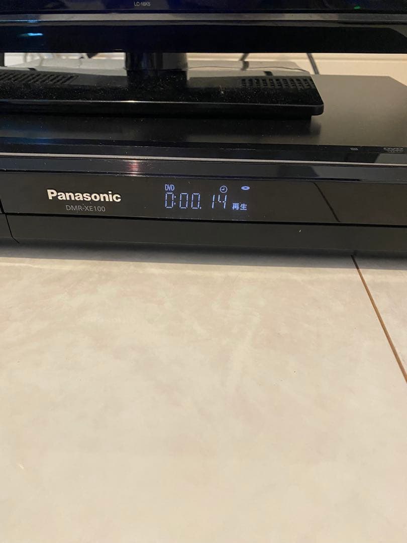 【美品】パナソニック ディーガDMR-XE100 DVDレコーダー