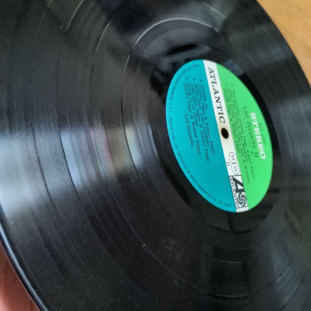 『レッド・ツェッペリンⅡ』グラモフォン盤LPレコード(帯はカラー・コピー)