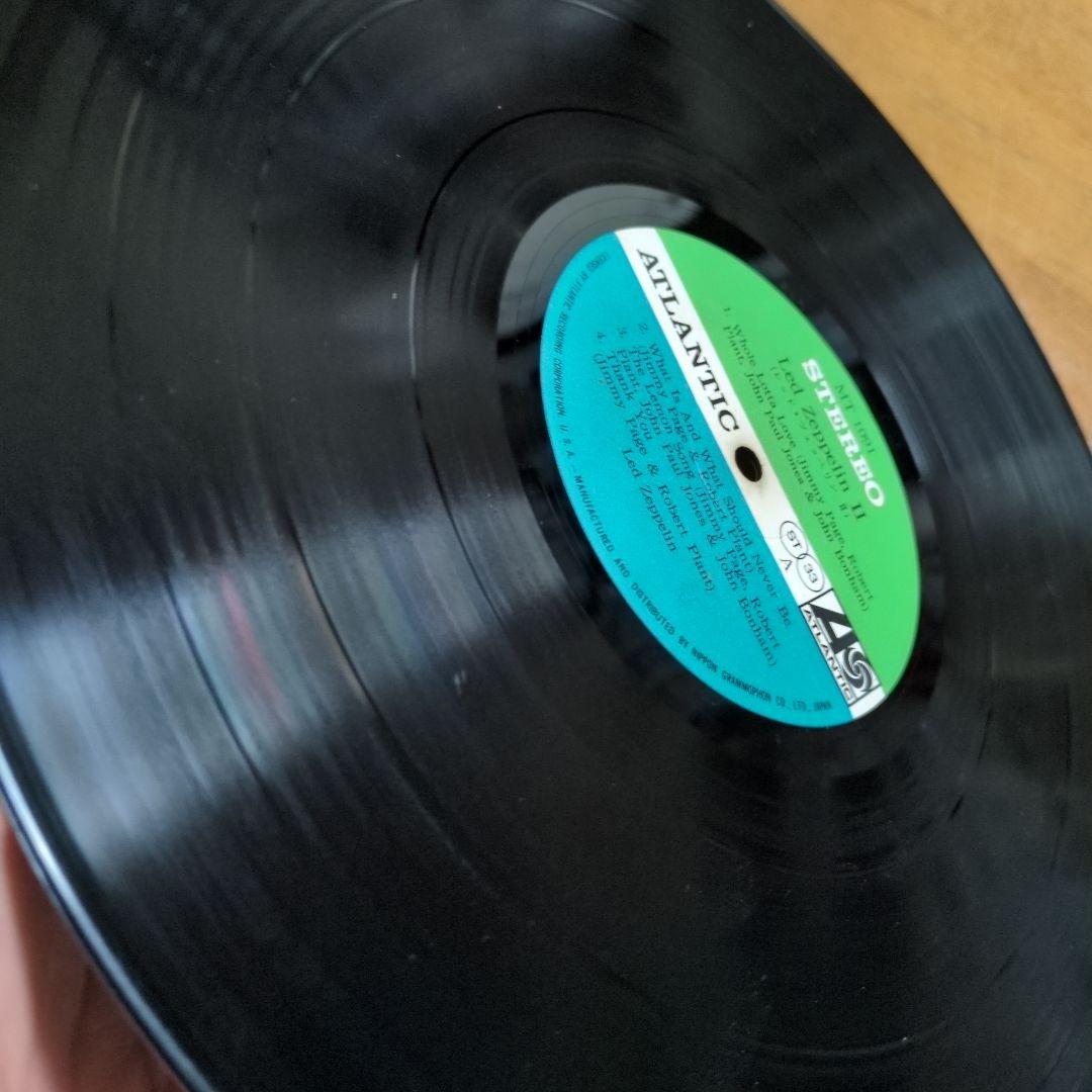 『レッド・ツェッペリンⅡ』グラモフォン盤LPレコード(帯はカラー・コピー)