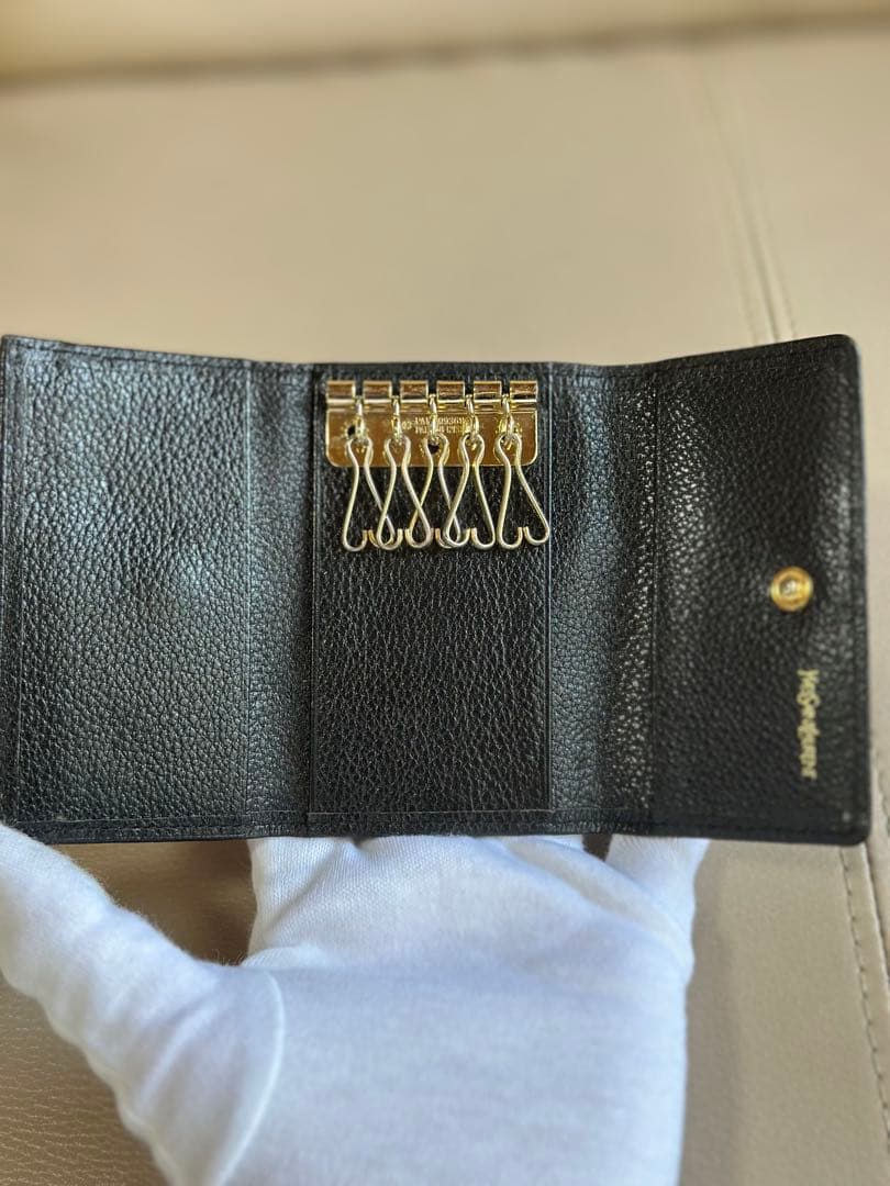 良品！ YSL イヴ・サンローラン 5連キーケース カサンドラロゴ レザー