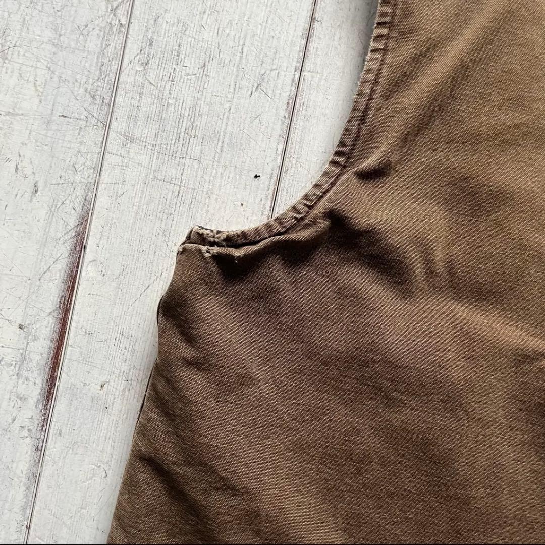 く*い様 -carhartt- fade brown duck vest