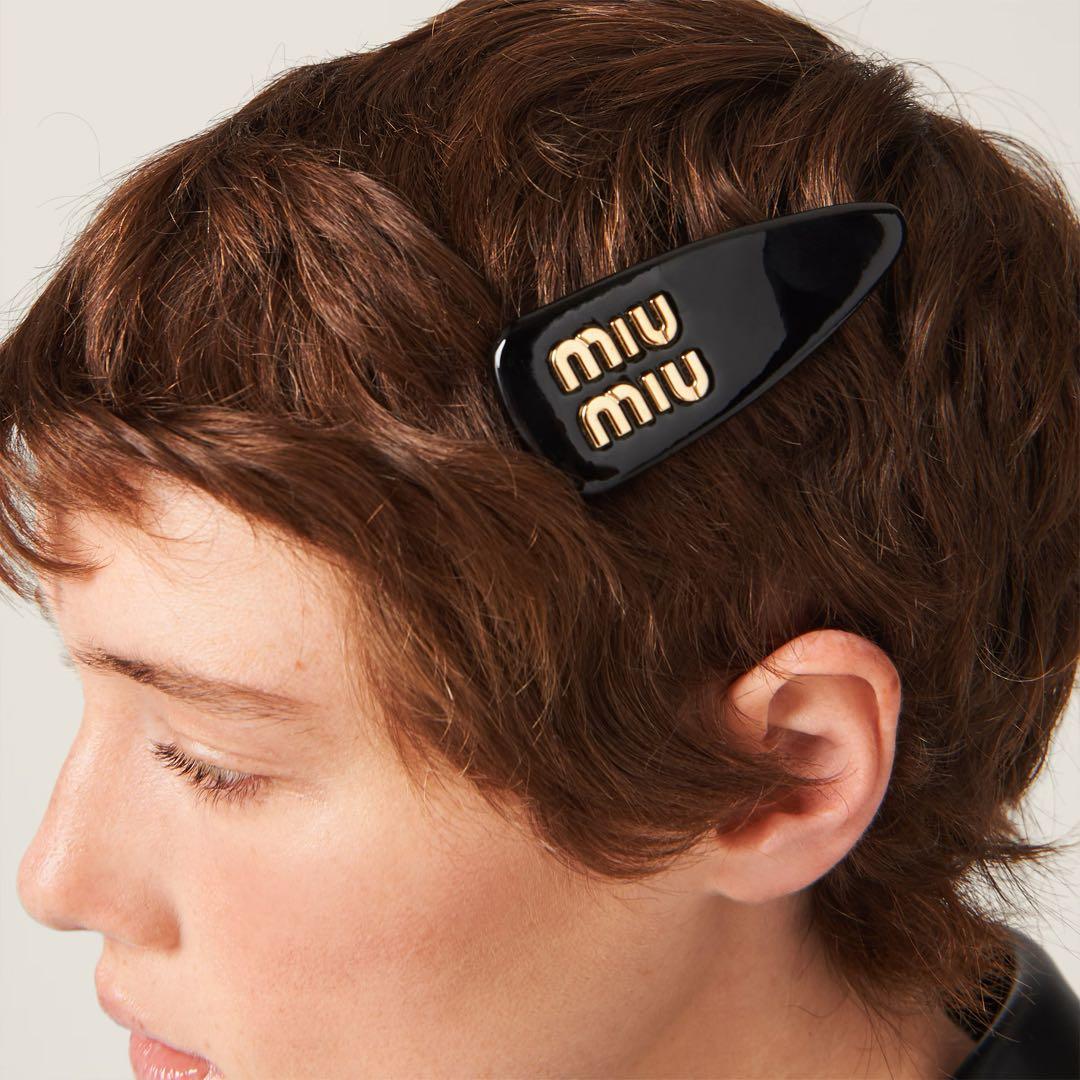 miu miu ブラック ヘアピン バレッタ