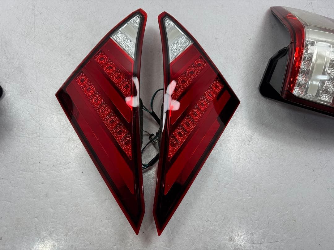 アルファード ヴェルファイア ANH20 GGH20 LED テールランプ ト