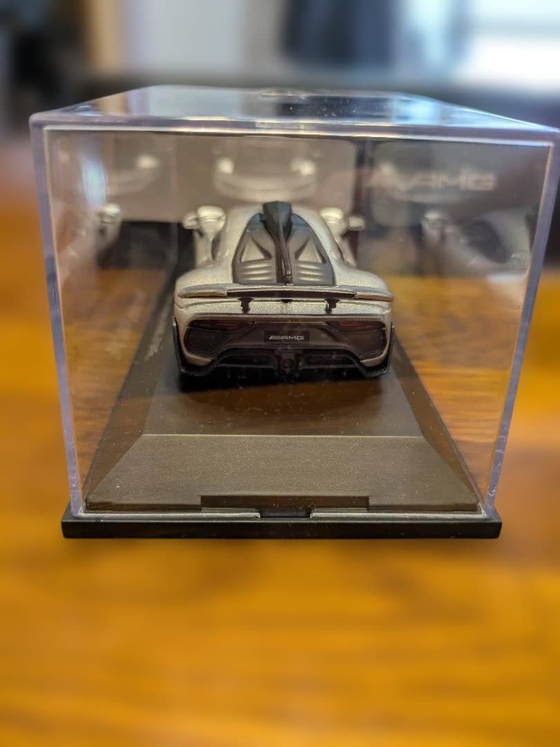 希少　ディーラー特注品メルセデスAMG-ONE 1/43