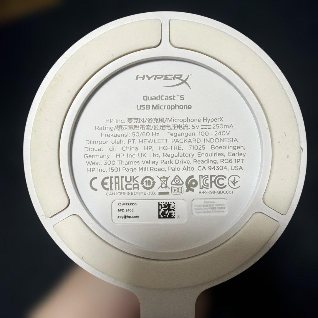 HYPERX QUADCAST S マイク　ハイパーエックスホワイト
