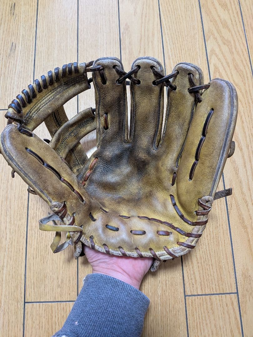 k*a様 アトムズ　硬式内野手用グローブ