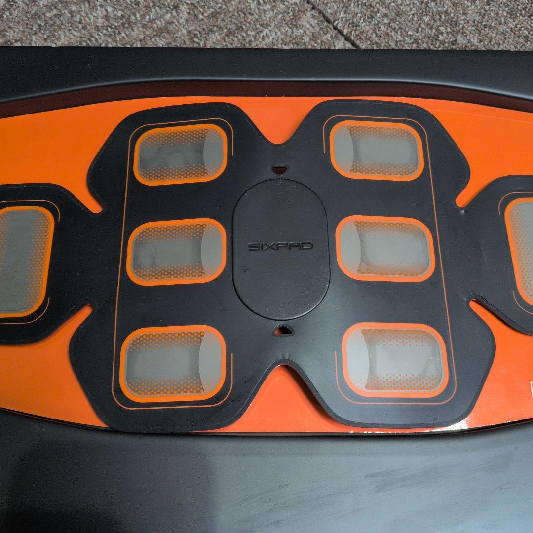 SIXPAD アブズベルト♪新品純正パッド付き