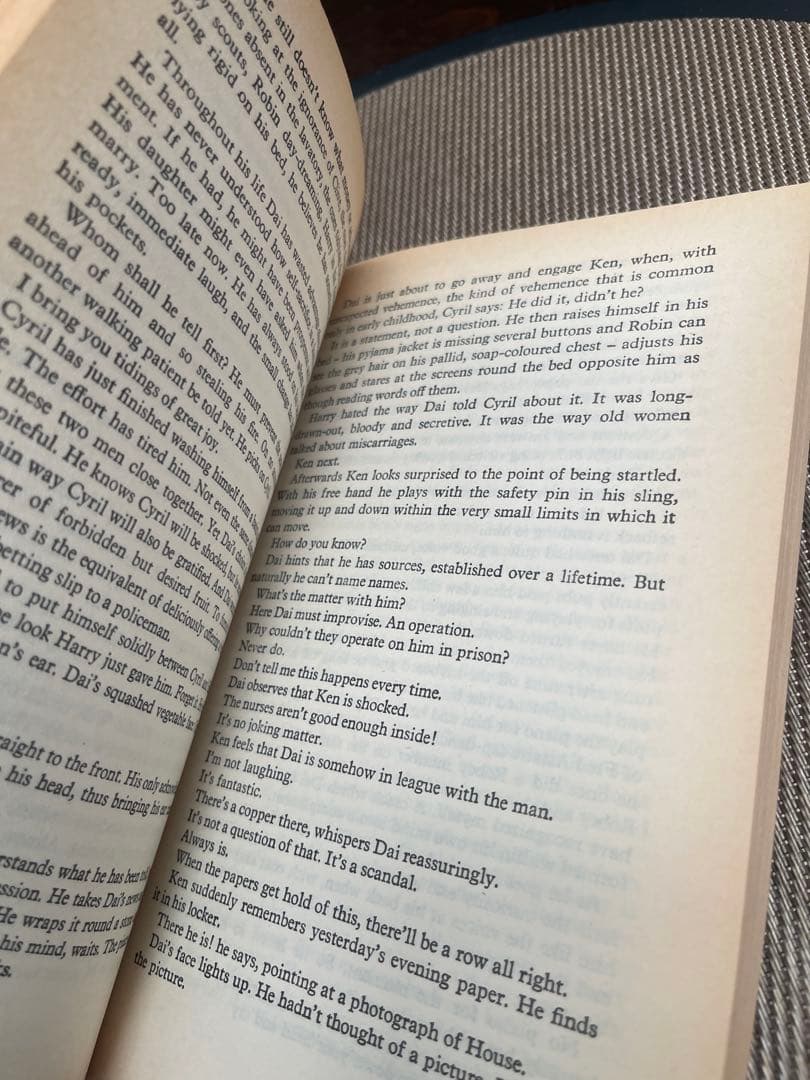 洋書 The Foot of Clive by John Berger