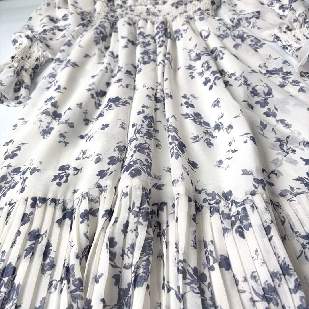 【美品】SNIDEL 24AW Sustainaプリーツプリントワンピース