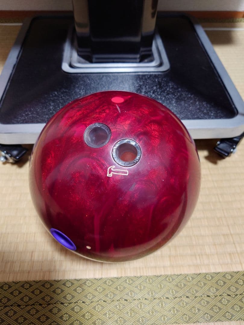HAMMER BLACK WIDOW ボウリングボール15ポンド