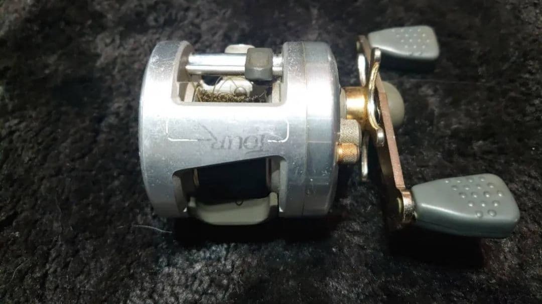 クアンタム　ベイトリール　tour QUANTUM US600