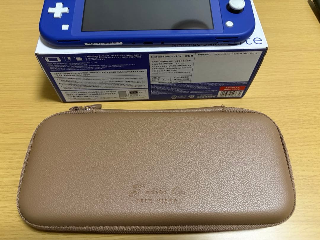 Nintendo Switch Lite 青 本体　動作確認済　ACアダプター付