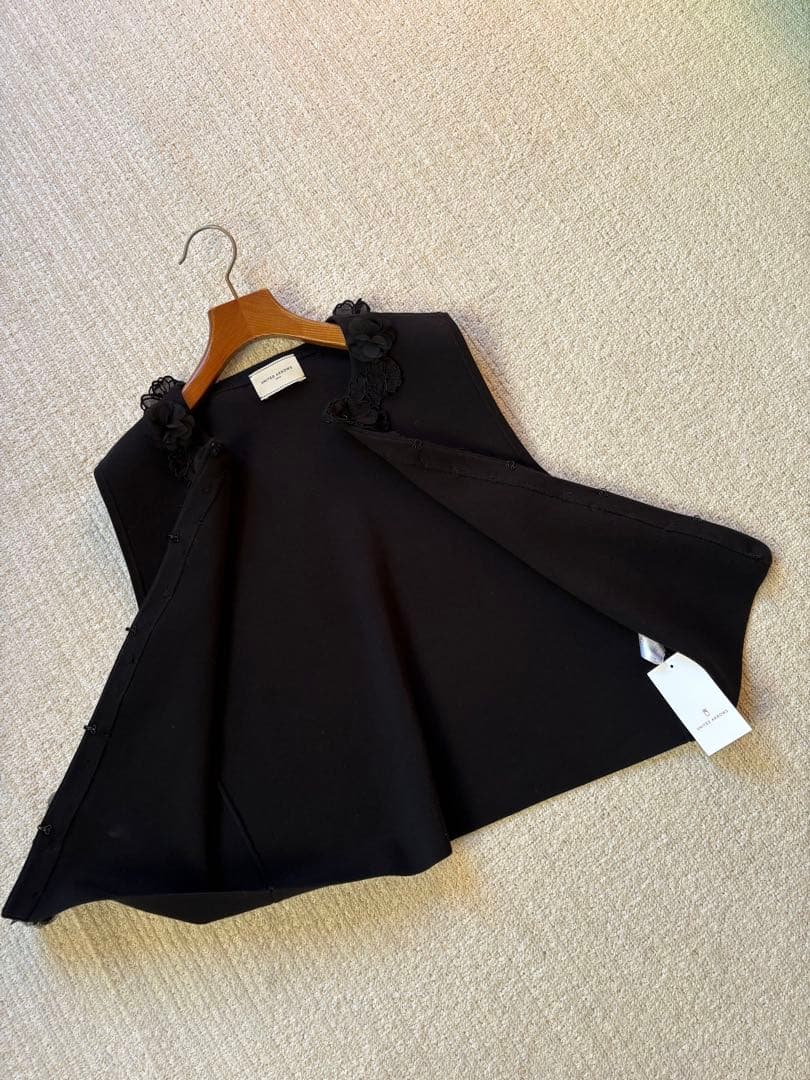 新品☆ユナイテッドアローズのベスト