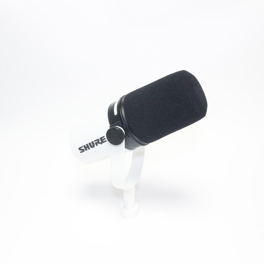 【オマケ付き】SHURE MV7+ 【マイクシールド付き】