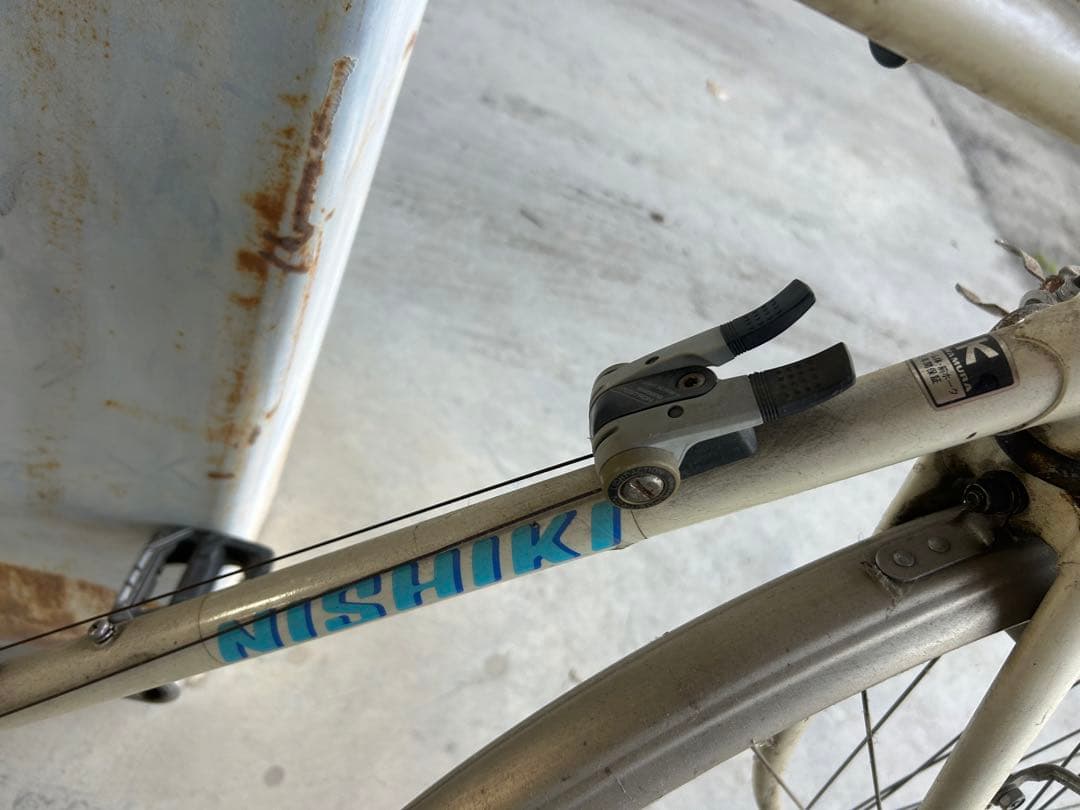 カワムラニシキ古い自転車