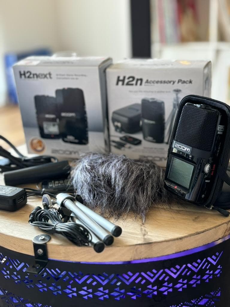 ZOOM H2n ハンディレコーダー アクセサリーパック付 動作確認済み