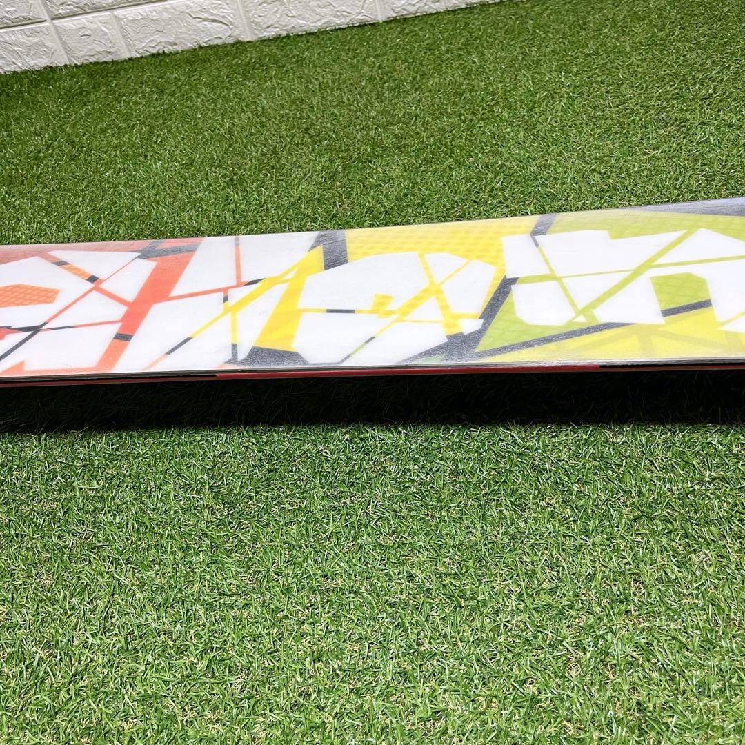SALOMON 可愛い レディース ジュニア 139cm スノーボード板
