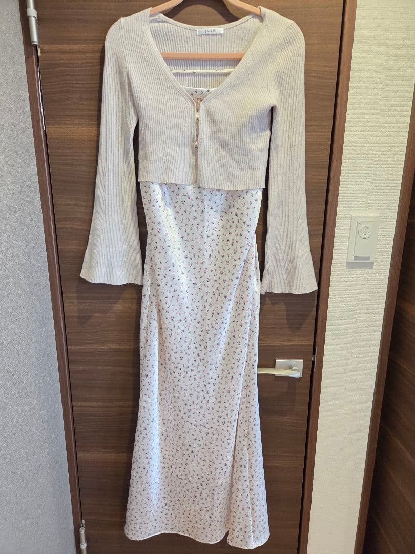 SNIDEL スナイデル カーデセットサテンキャミワンピース size2 花柄