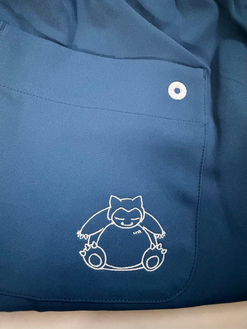 【こーた】Classicoスクラブパンツ カビゴン刺繍 Lサイズ
