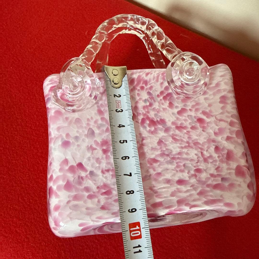 ハンドバッグ型　花器 ピンク ガラス　紙吹雪　花瓶 光沢仕上げ　アート