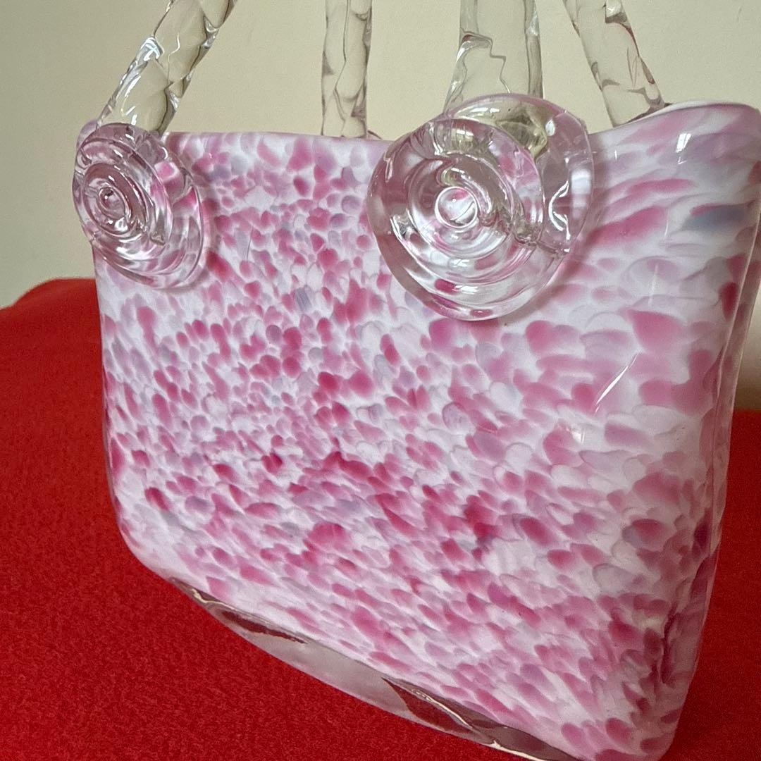 ハンドバッグ型　花器 ピンク ガラス　紙吹雪　花瓶 光沢仕上げ　アート