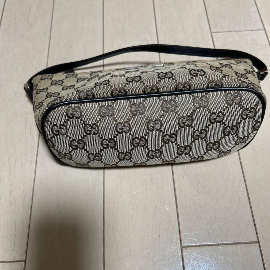 GUCCI ベージュ GGパターン ミニバッグ　ポーチ