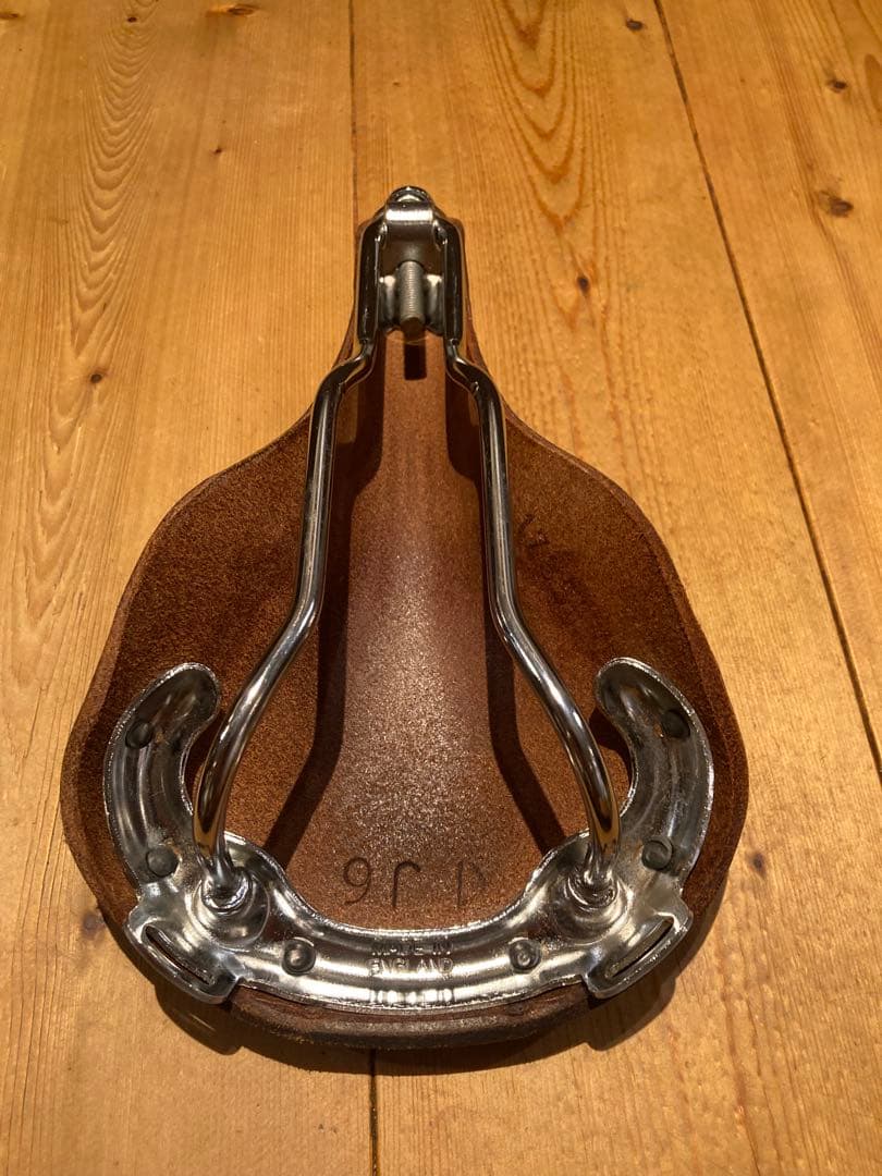 お値下げ♫BROOKS SWIFT ブルックス　スイフト サドル