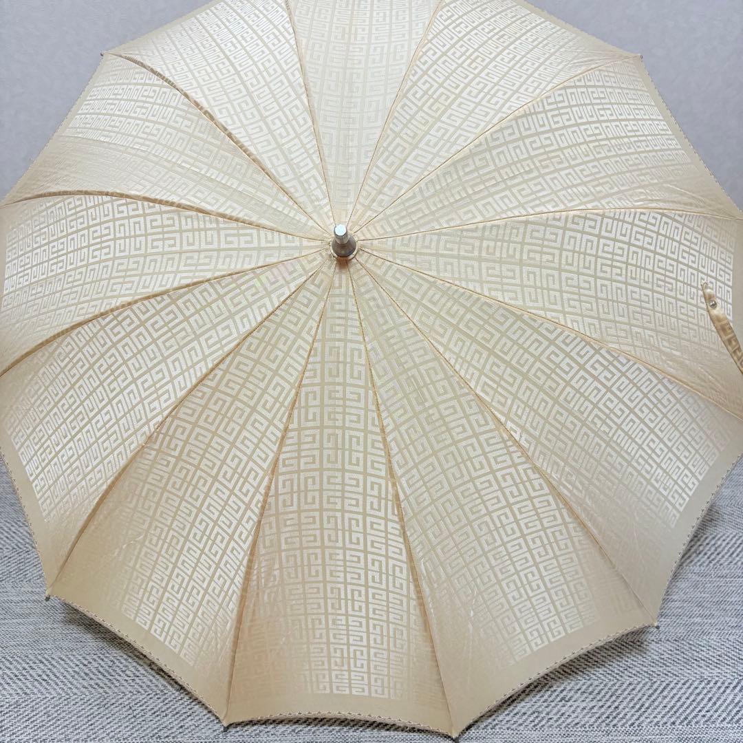 美品　GIVENCHY 4Gロゴ総柄ゴールド　晴雨兼用UVパラソル　傘　レース