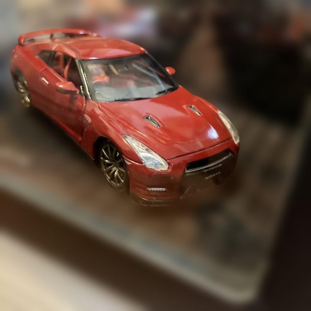 日産純正　1/43モデル　 NISSAN GT-R（R35）