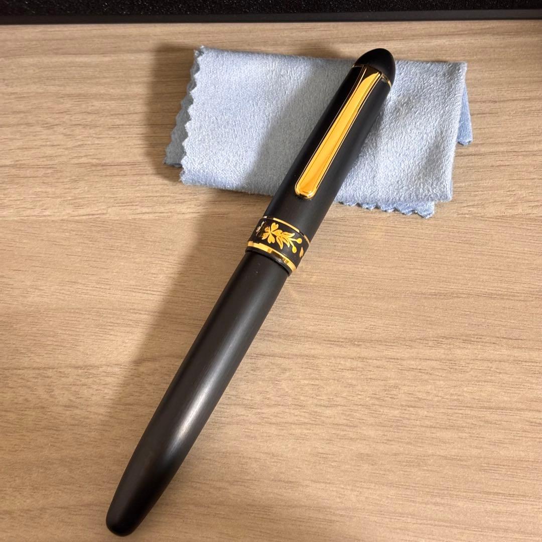 【試し書きのみ美品！】プラチナ万年筆 #3776センチュリー肥後象嵌サクラ F