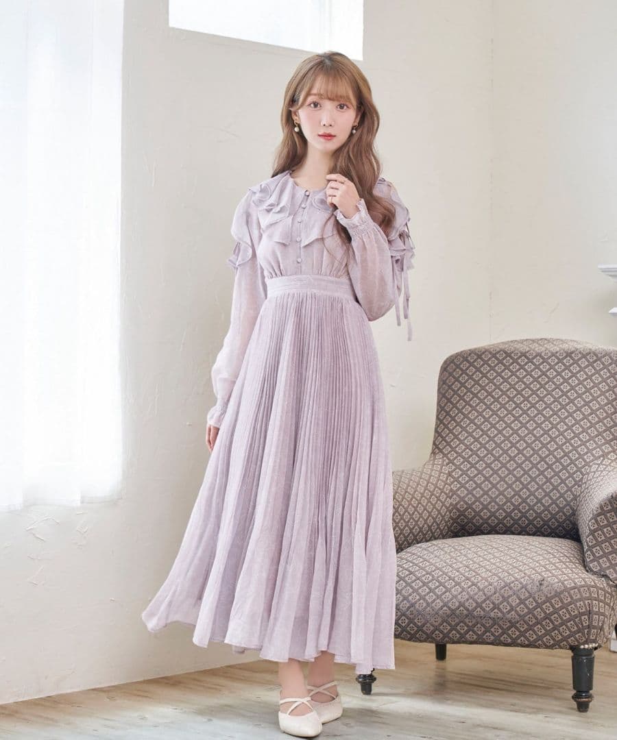 Rosé Muse floral line pleated dress