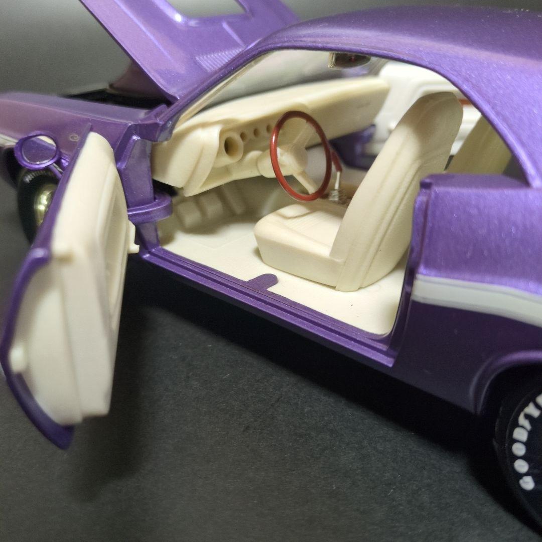 1/18ミニカー　Dodge Challenger R/T 1970