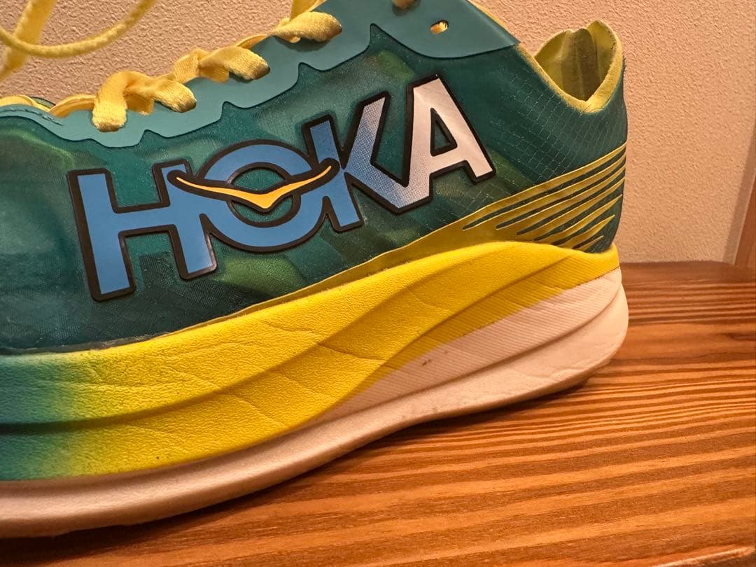 ［27.5cm］数回使用 HOKA Rocket X2ランニングシューズ