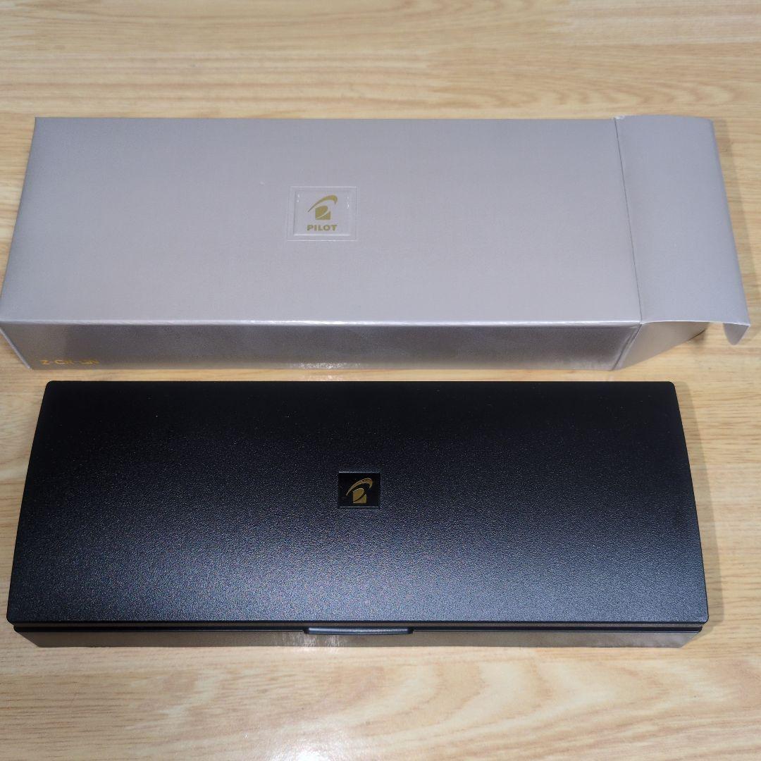 パイロット キャップレス ホワイト 新品未使用