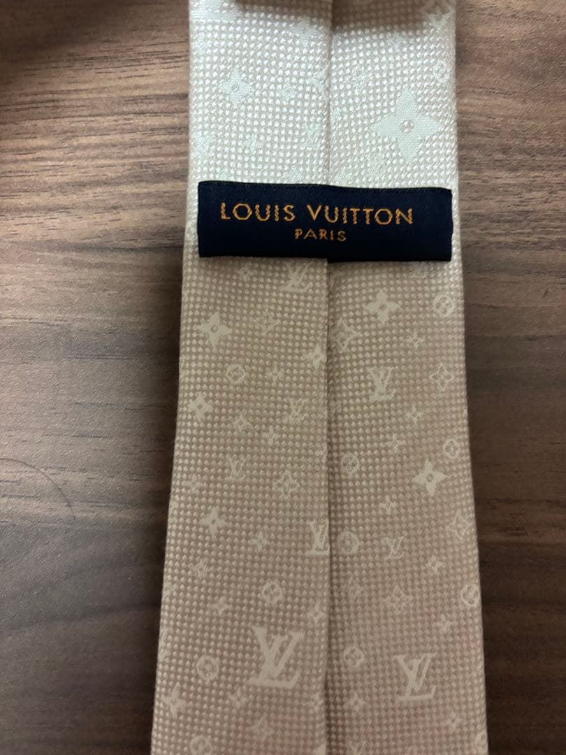 LOUIS VUITTON ベージュ ネクタイ