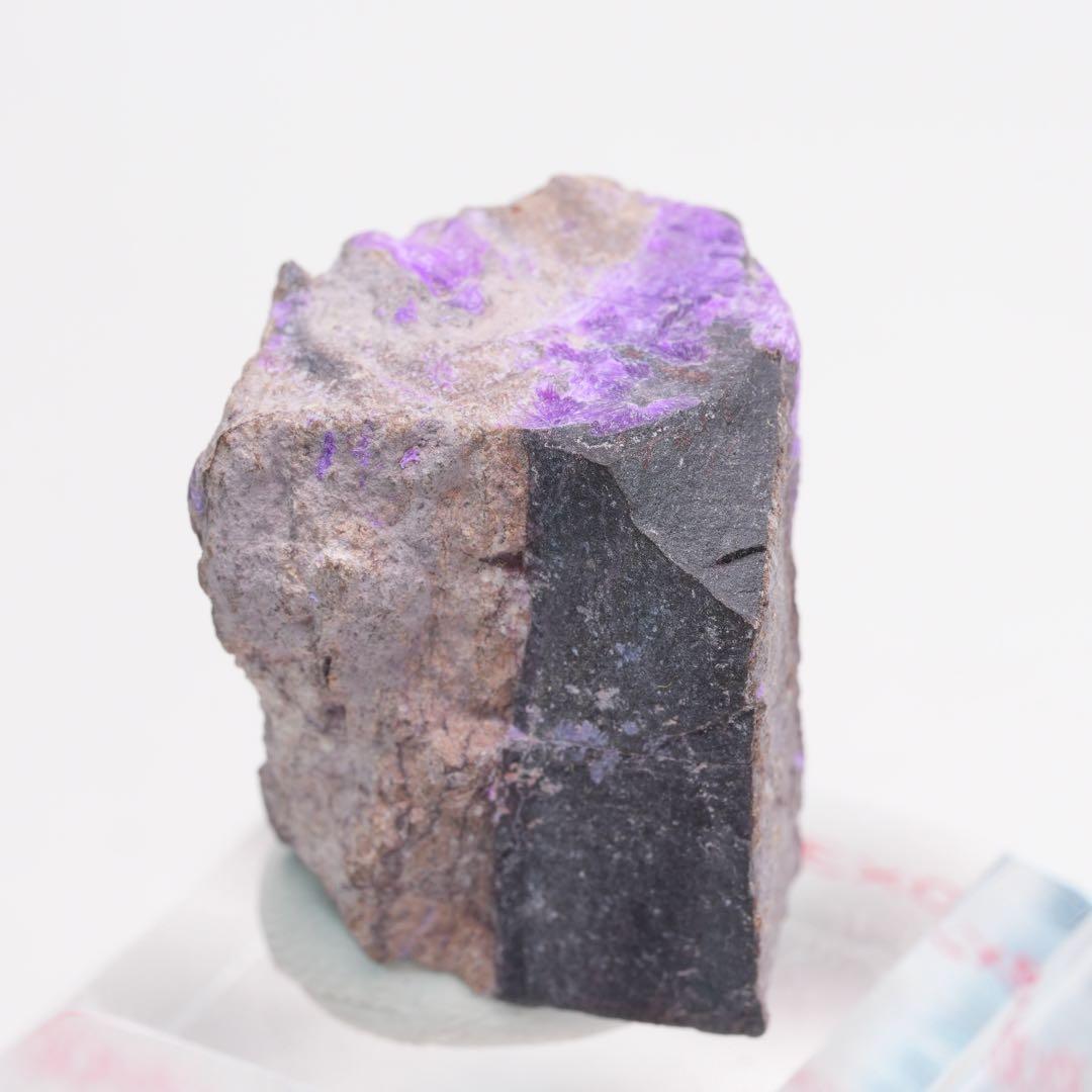 【繊細な毛状結晶】スギライト 31×22×25mm