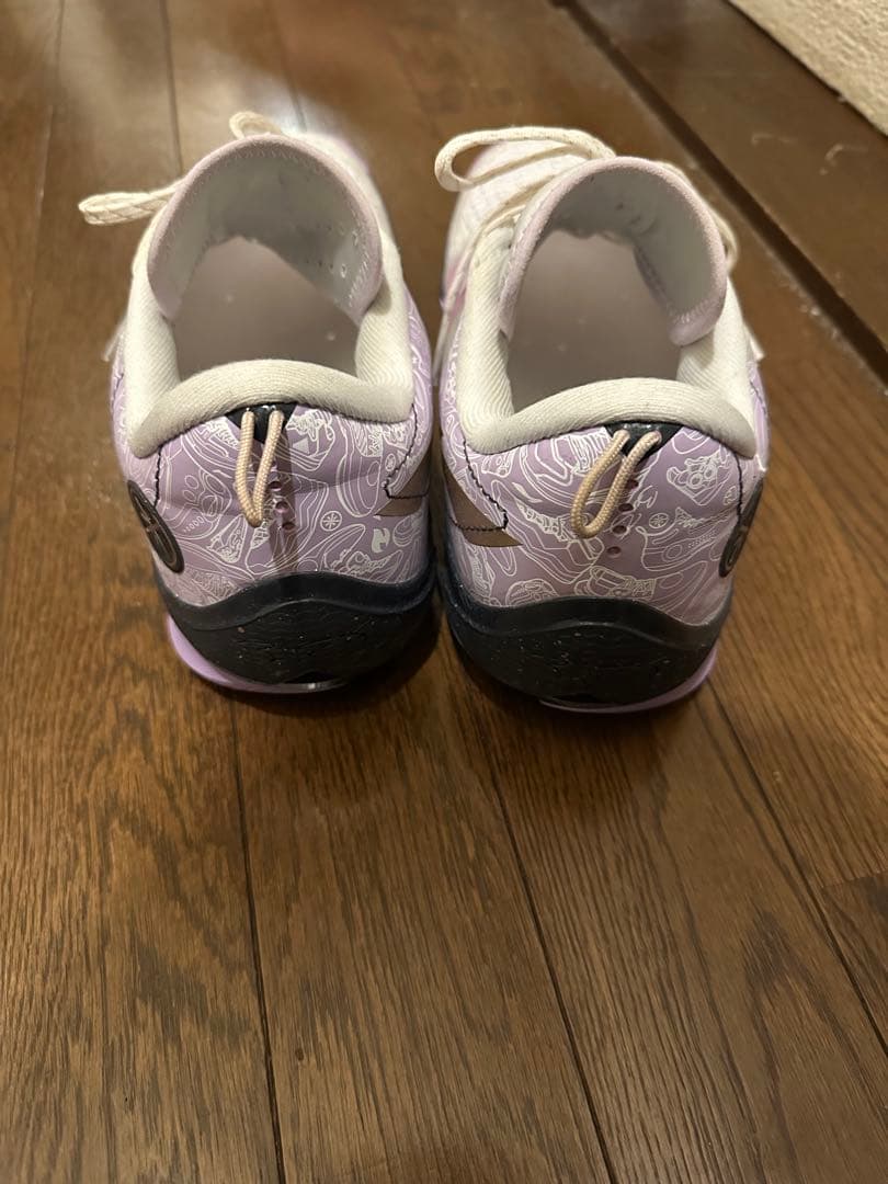 リーニン Wade 808 4 Ultra 「ホワイトパープル」 バッシュ